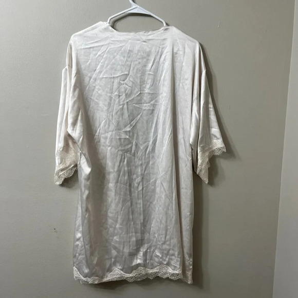 Victorias Secret Womens White Robe XS Here Comes The Bride Satin Lace 3/4 Sleeve - Picture 9 of 9